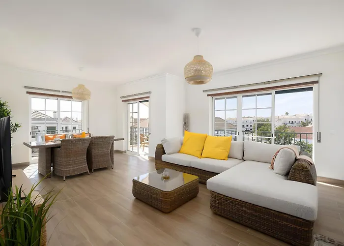 Light And Comfort Two Bedroom *